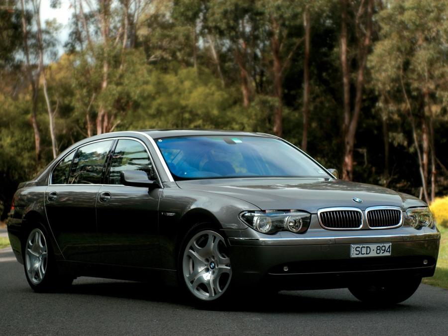  BMW 760Li 2003 года  (AU) (фото 1 из 12)
